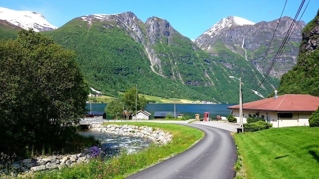 Hjorundfjord Hostel Bjorke Екстер'єр фото